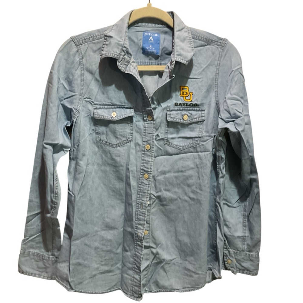 Baylor Bears Women Button Down, Long Sleeved Shirt.. Preloved n Clean